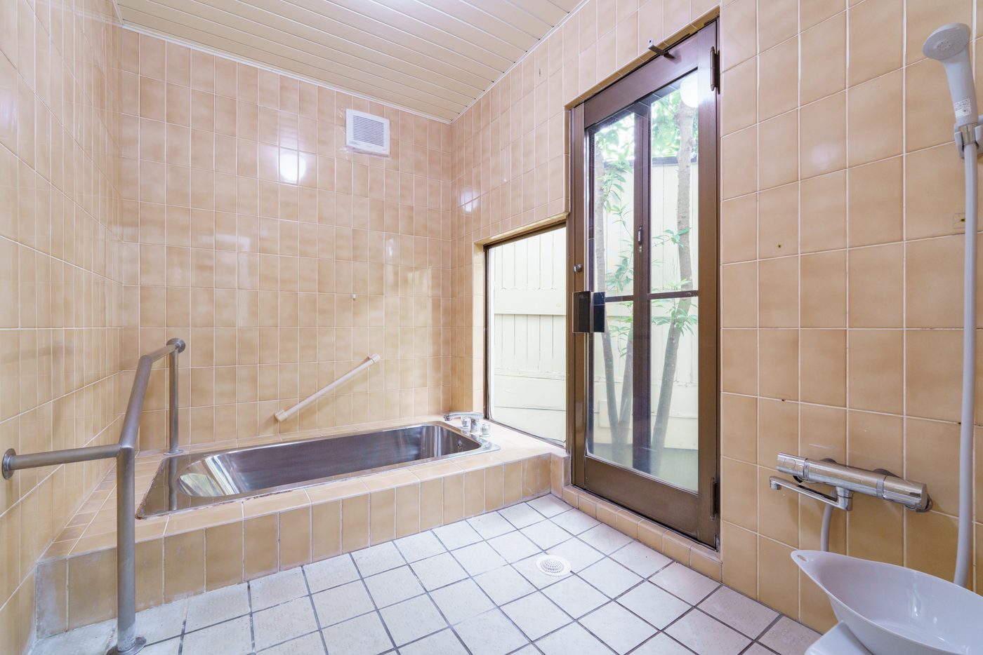 Private onsen bath